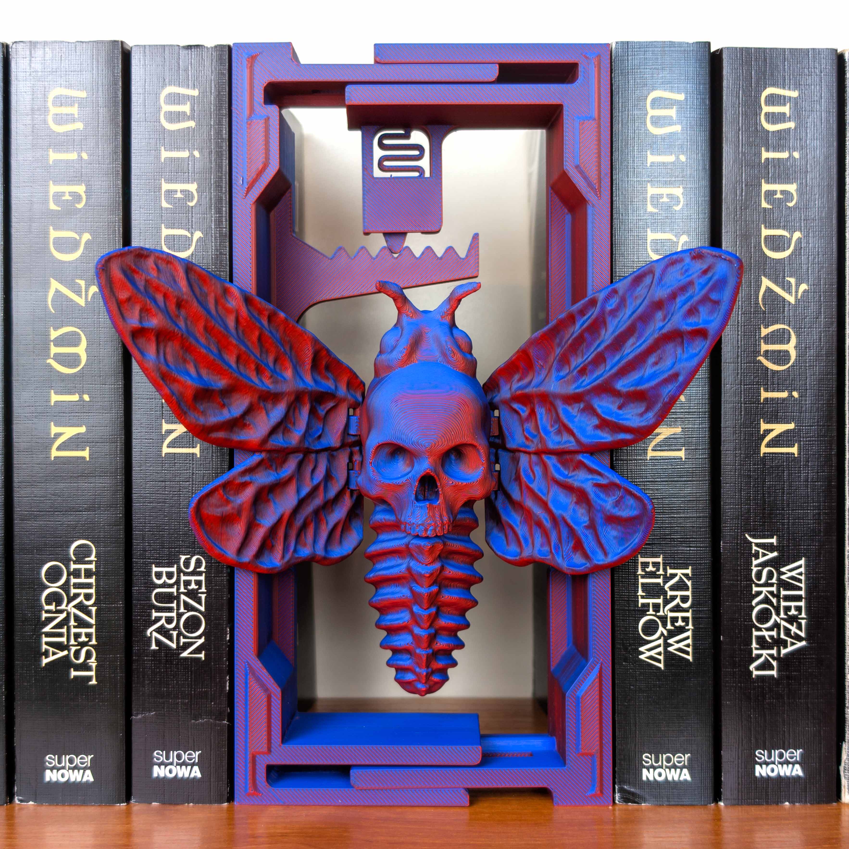 Creative Ideas For A Free Skull Moth Book Nook