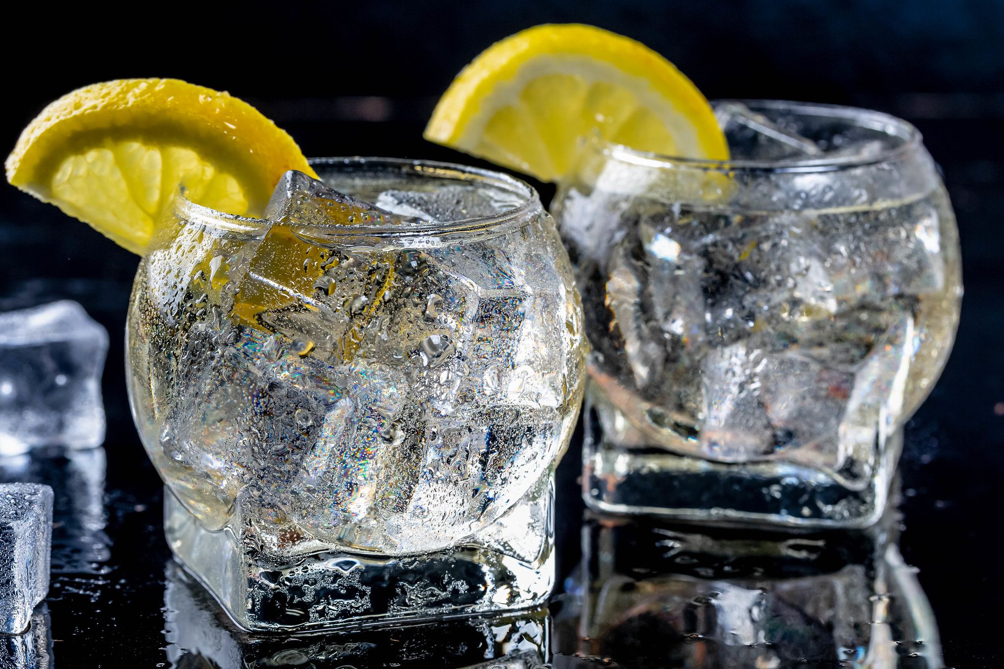 Is Club Soda The Same As Seltzer Water: Key Differences And Uses