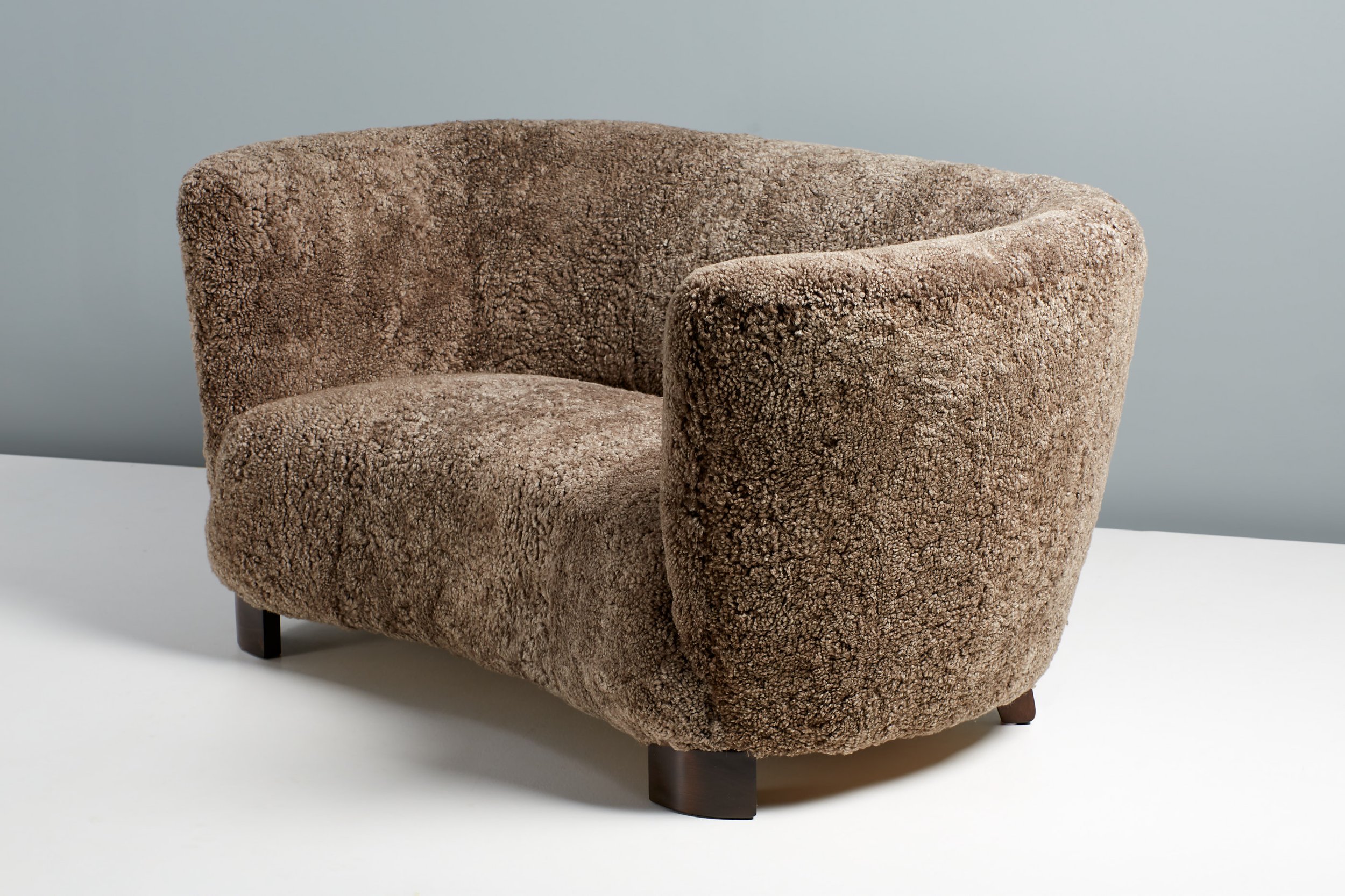 DCM Banana Sofa, Sahara Sheepskin — Dagmar