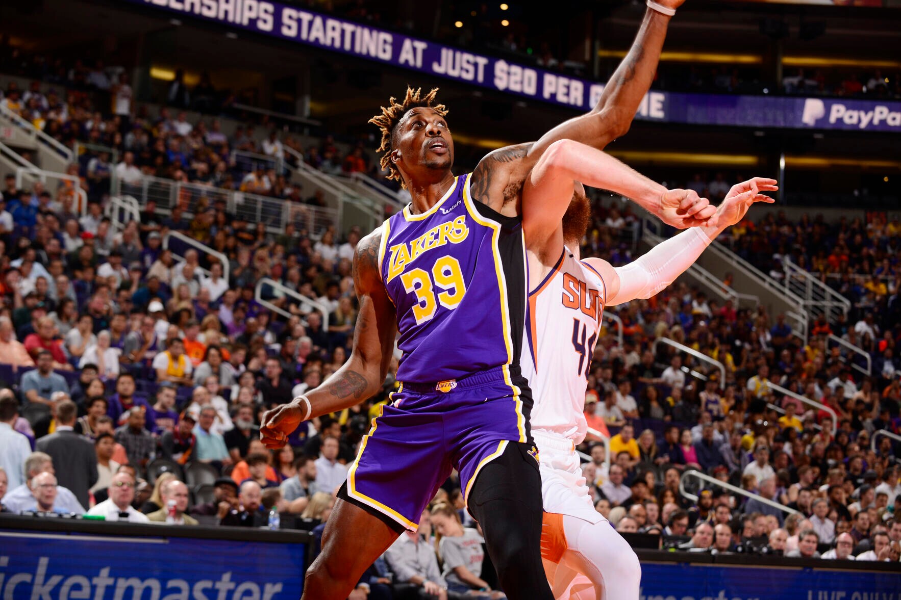 Photos Lakers vs Suns (11/12/19) Photo Gallery