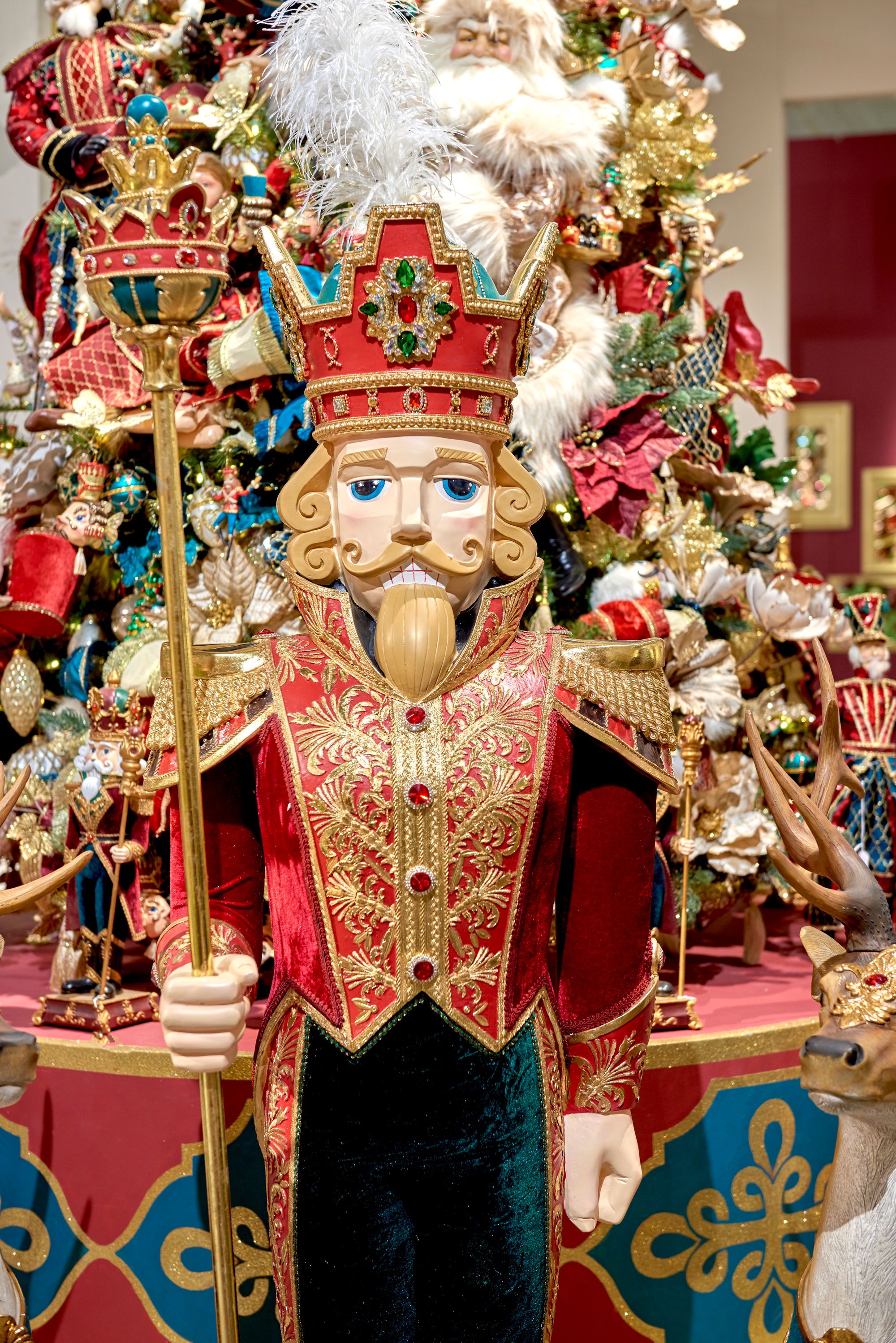 Looking for a life size nutcracker? Nutcracker christmas decorations